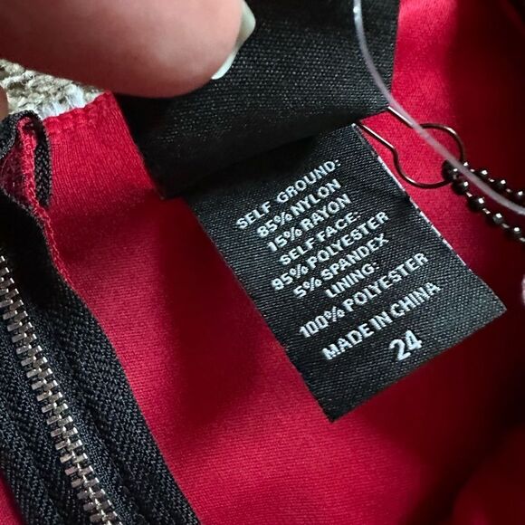 Torrid X Rebel Wilson Dress New Lace Black Red Womens Size 24 No Belt - Picture 11 of 11